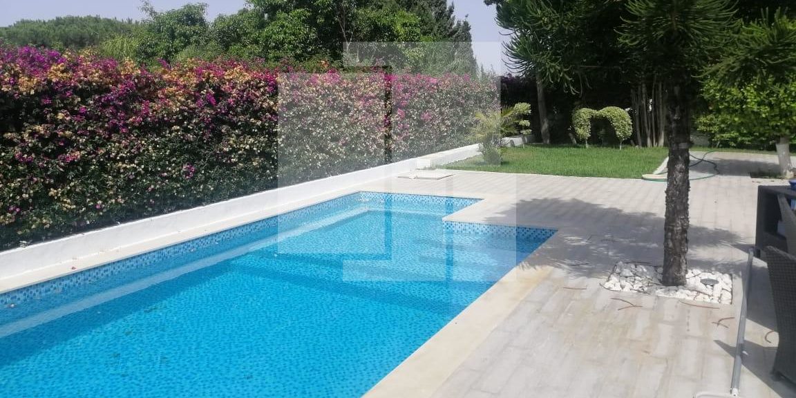 Villa meublée avec un jardin et une piscine, Sidi Bou Saïd