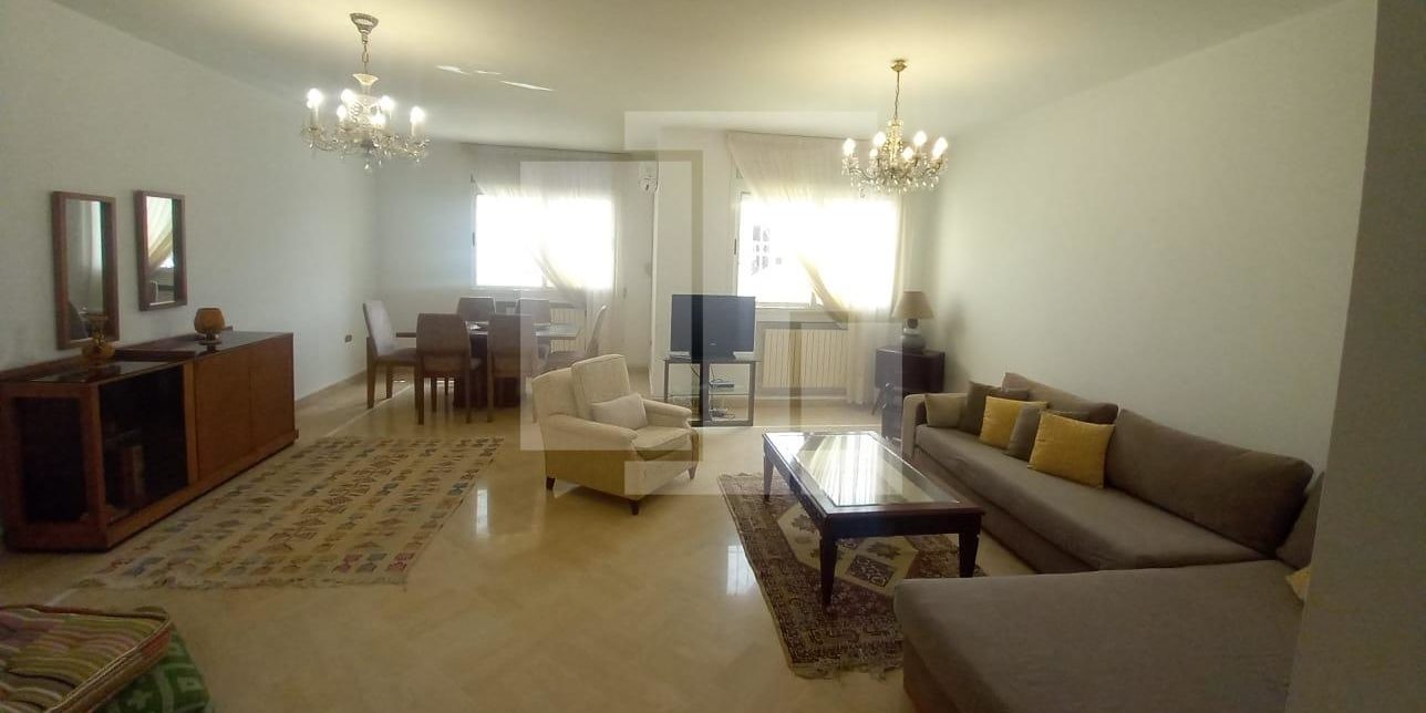 Appartement S+3 très bien situé, La Marsa