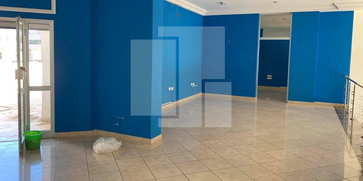 Local Commercial, Lac 1 Local Commercial, Lac 1