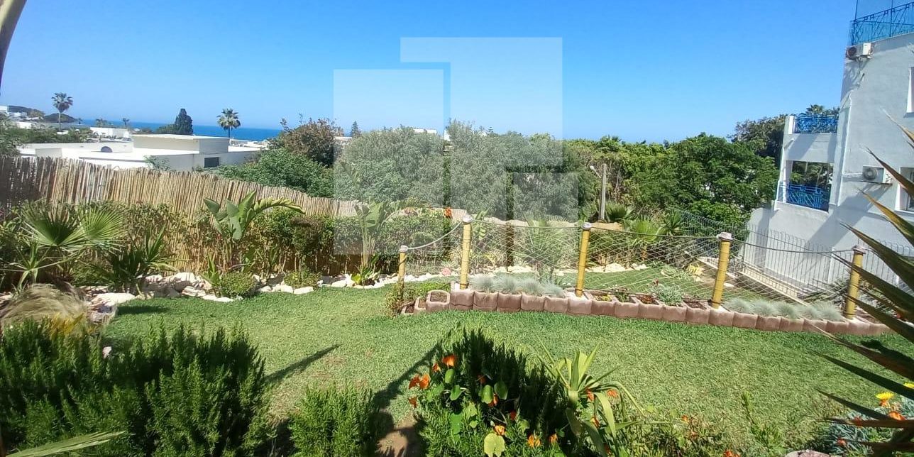 Villa S+6 avec jardin et vue mer, Marsa Cube