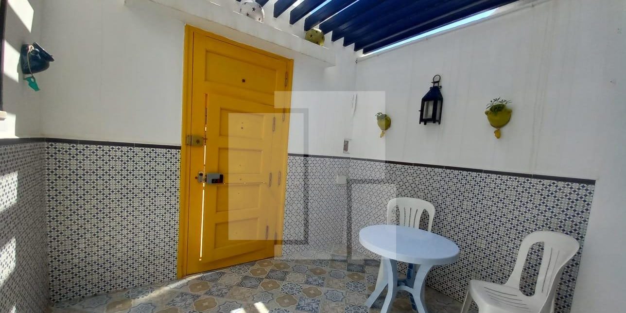Rez-de-chaussée de villa S+2 meublé, Marsa Corniche