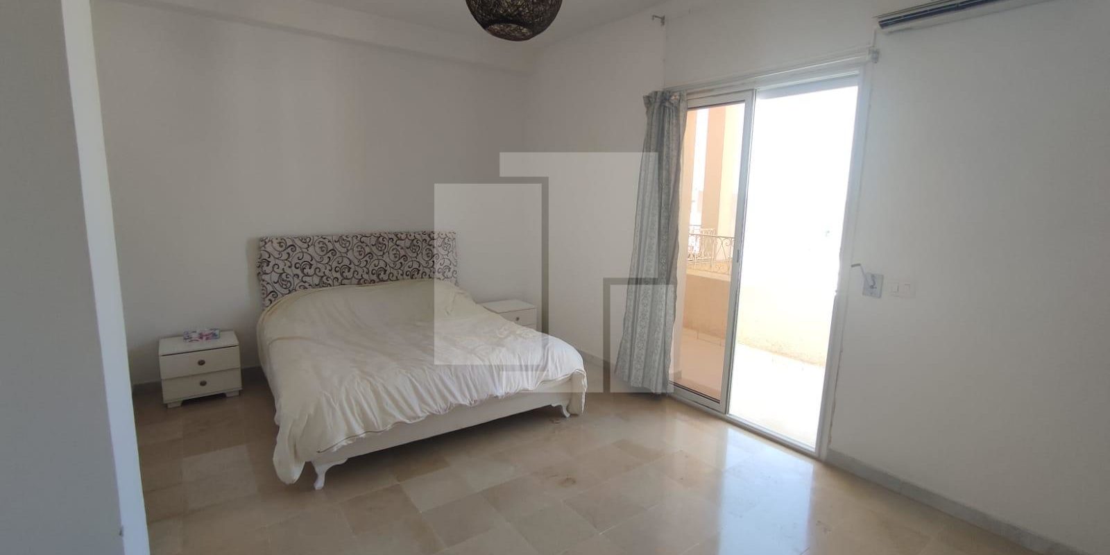 Etage de villa meublé avec vue mer, Marsa Corniche