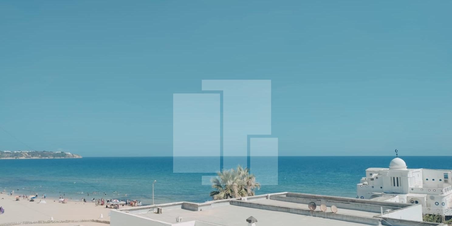 Etage de villa avec vue mer, Marsa Corniche
