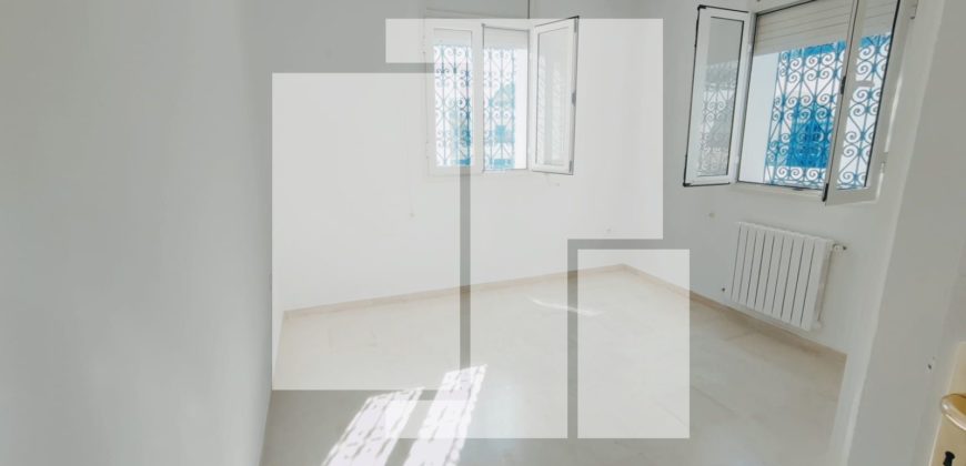 Villa S+4 proche de la mer, Marsa corniche