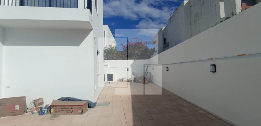 Villa S+3 de haut standing avec piscine, Gammarth