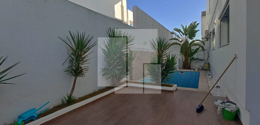 Appartement S+3 moderne avec piscine, Gammarth supérieur