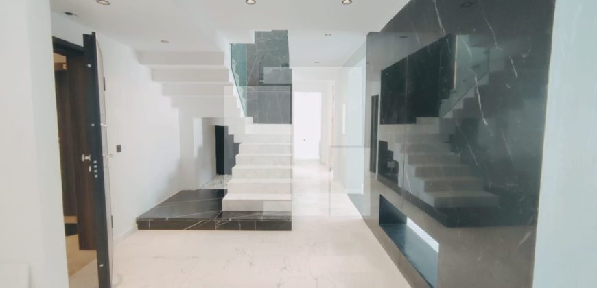 Duplex S+3, La Marsa