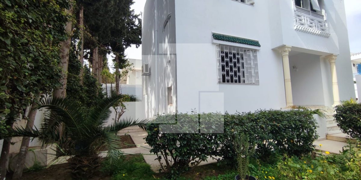 Villa S+3 avec jardin, Carthage Amilcar Villa S+3 avec jardin, Carthage Amilcar