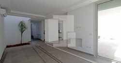 Villa S+4 neuve avec piscine, Gammarth