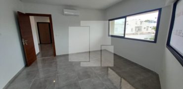 Bureau, Marsa Plage