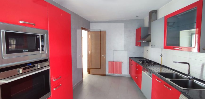 Villa de plain pied S+3, Carthage Dermech avec vue sur mer et port punique