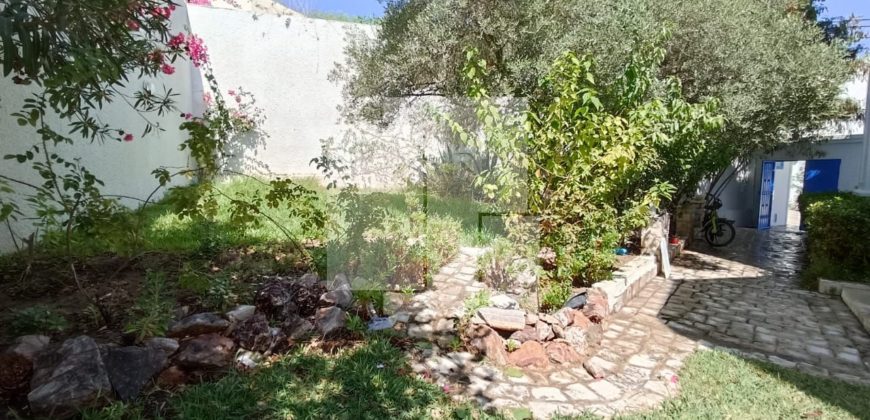 Villa S+5 avec vue dégagée, Gammarth supérieur