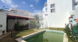 Villa S+3 avec piscine et jardin, Marsa