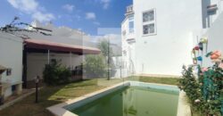 Villa S+3 avec piscine et jardin, Marsa