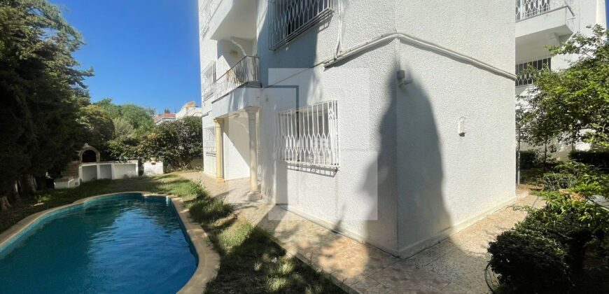 Villa S+5 avec piscine, Gammarth supérieur