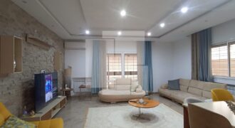 Appartement S+3 avec piscine, Gammarth supérieur