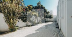 Villa de plain-pied S+2 meublée avec jardin, La Marsa
