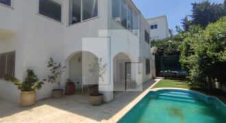 Villa S+6 avec jardin et piscine, Marsa Corniche