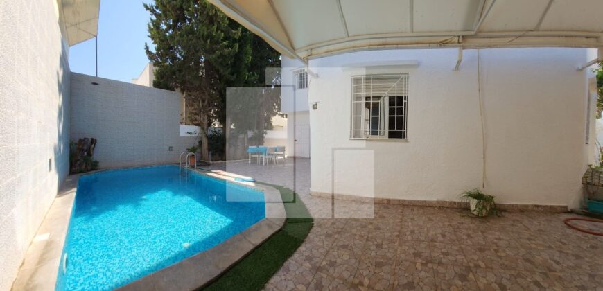 Villa S+3 Meublé avec piscine, Marsa