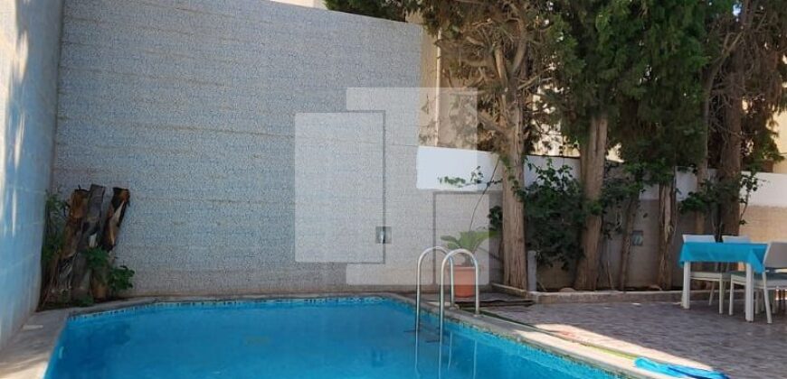 Villa S+3 Meublé avec piscine, Marsa