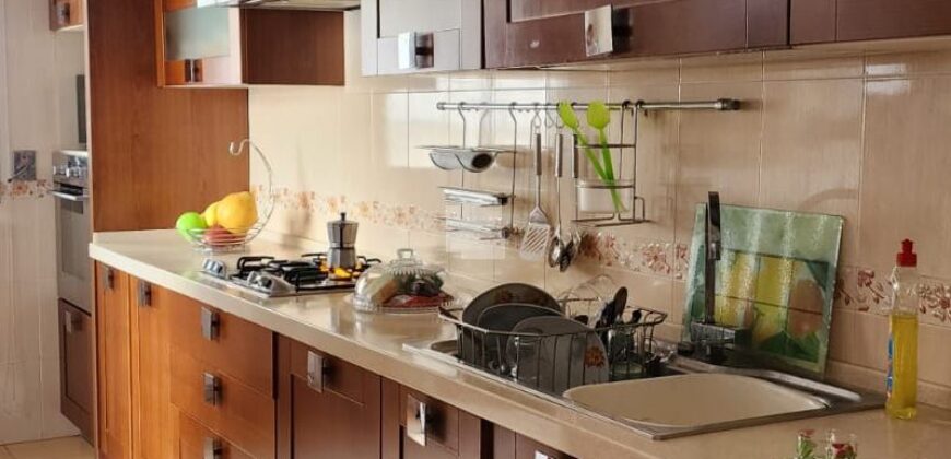 Villa S+3 Meublé avec piscine, Marsa