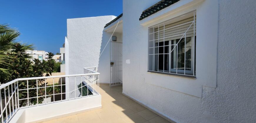 Villa S+3 Meublé avec piscine, Marsa