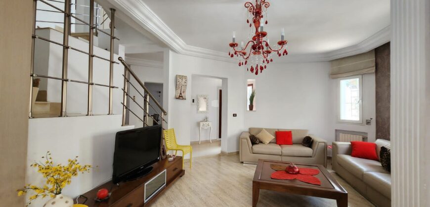 Villa S+3 Meublé avec piscine, Marsa