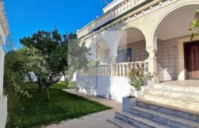 Villa S+5 avec piscine, Sidi Bou Saïd