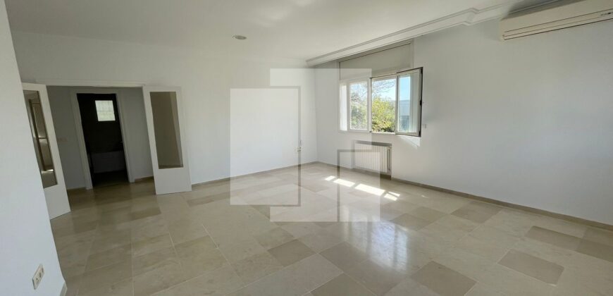 Etage de villa S+3, Carthage Dermech