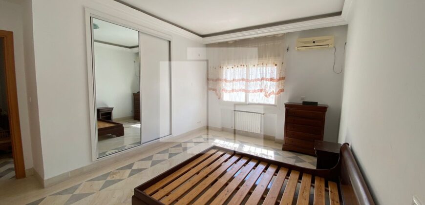 Rez-de-chaussée-de villa S+3 meublé, Carthage Dermech