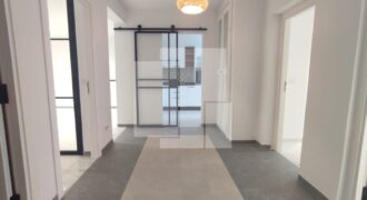 Appartement rénové S+3, Marsa Plage