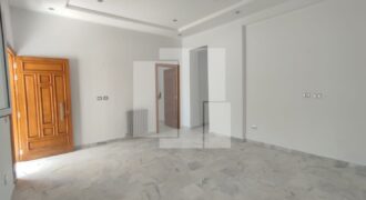 Rez-de-chaussée de villa S+3 rénové, Marsa Ville