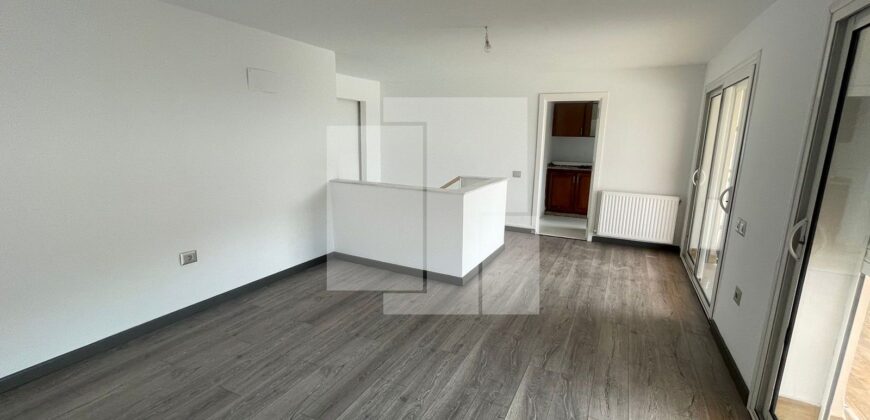 Etage de villa S+3 meublé avec piscine, Carthage Byrsa