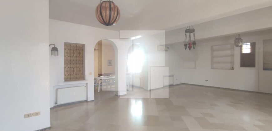 Etage de villa S+5 avec style typique, Marsa Plage