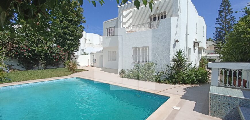 Villa S+4 avec piscine, Gammarth supérieur