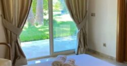 Villa S+5 avec jardin et  piscine, Chotrana