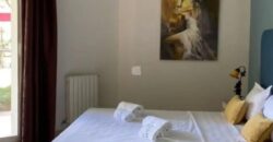 Villa S+5 avec jardin et  piscine, Chotrana