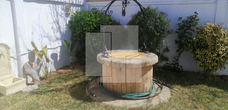 Villa S+5 avec jardin, Carthage Byrsa