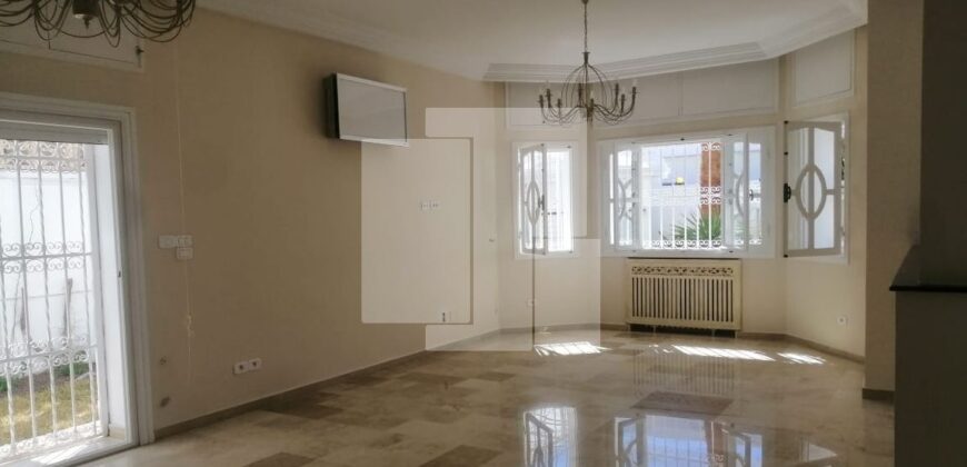 Villa S+5 avec jardin, Carthage Byrsa