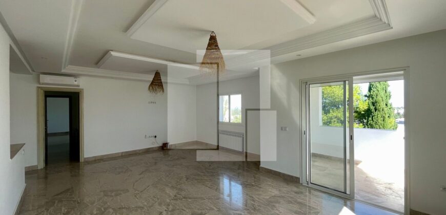 Appartement S+3 avec vue dégagée, Gammarth Supérieur