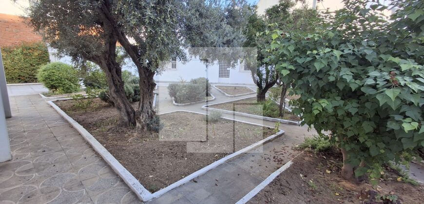 Villa à rénover – Deux niveaux indépendants, Tunis Villa à rénover – Deux niveaux indépendants, Tunis
