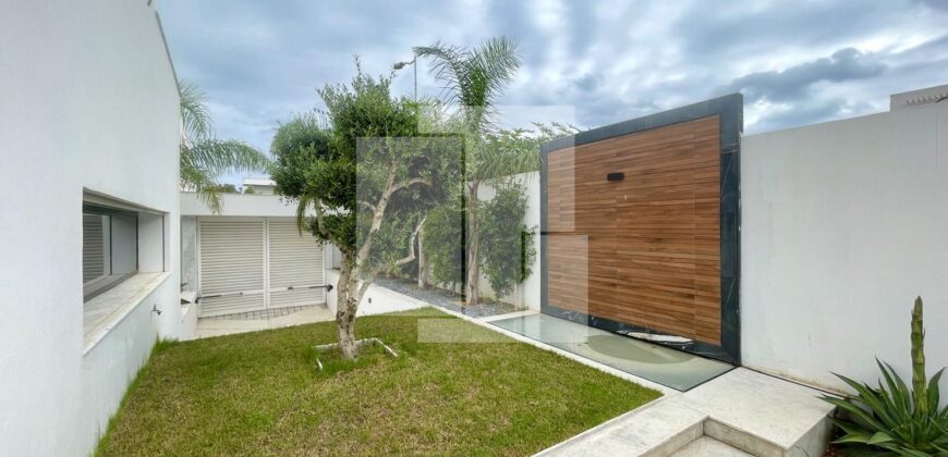 Villa S+5 de luxe avec piscine, Gammarth supérieur Villa S+5 de luxe avec piscine, Gammarth supérieur