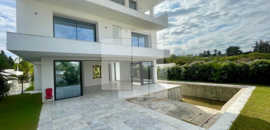 Villa S+5 de luxe avec piscine, Gammarth supérieur Villa S+5 de luxe avec piscine, Gammarth supérieur