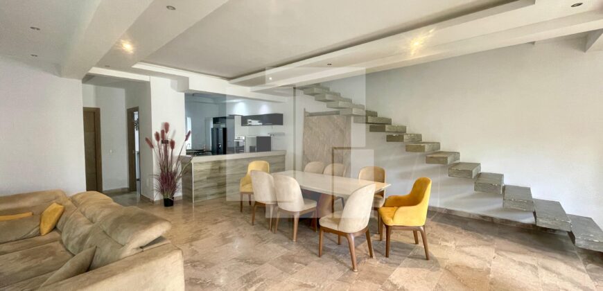 Villa S+5 avec piscine, Gammarth