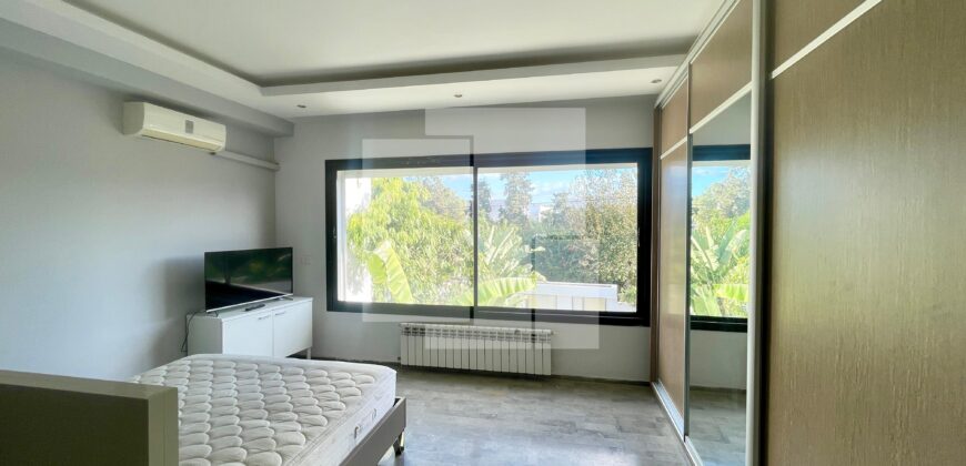 Villa S+5 avec piscine, Gammarth