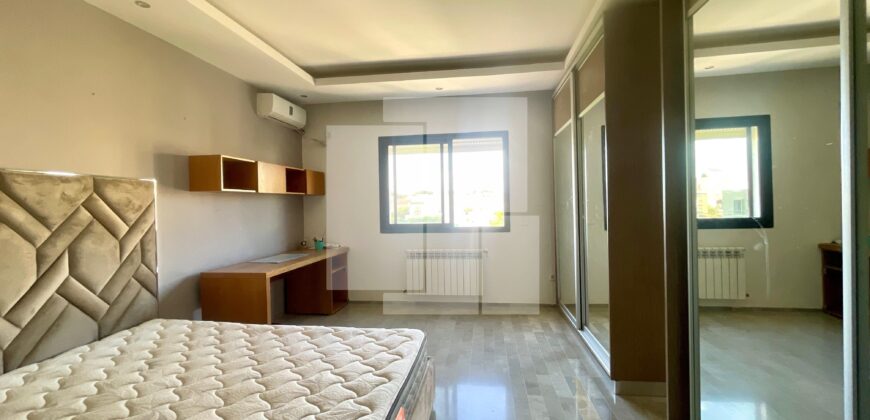 Villa S+5 avec piscine, Gammarth