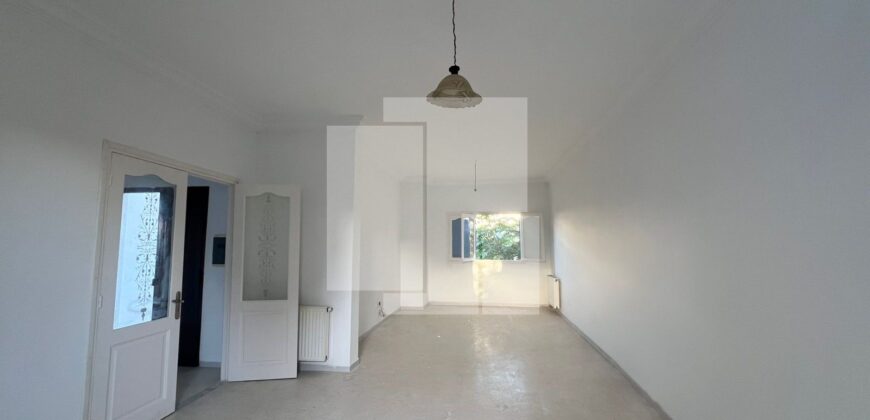 Etage de villa S+3 , Marsa Tabek