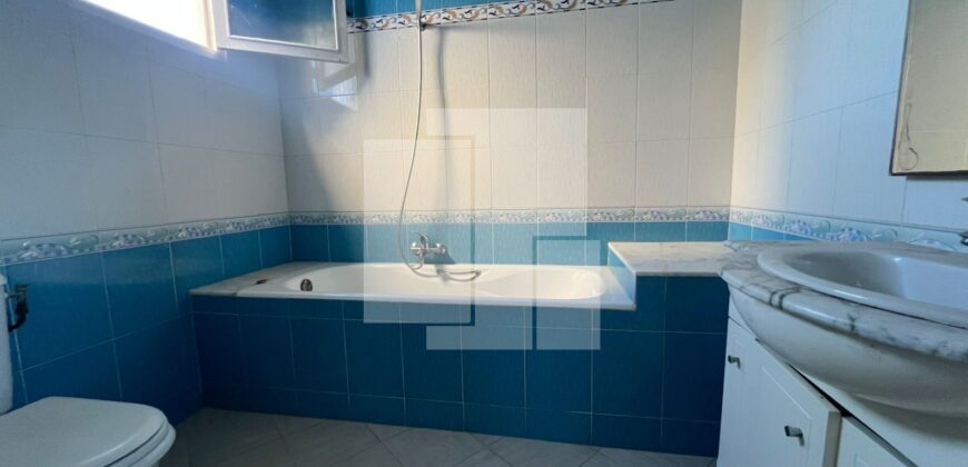 Etage de villa S+3 , Marsa Tabek