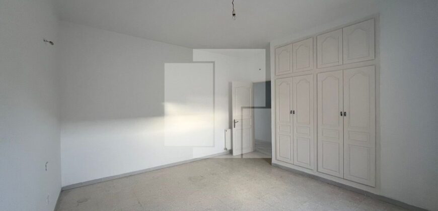 Etage de villa S+3 , Marsa Tabek