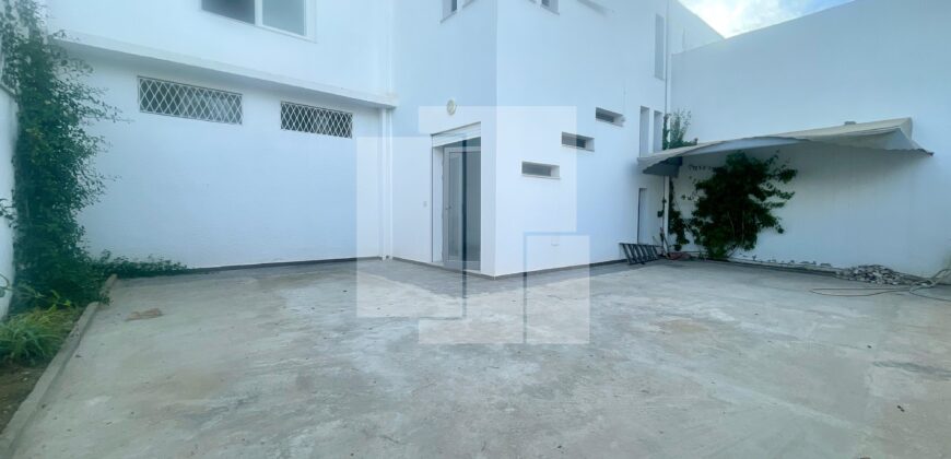 Bureau spacieux, Lac 3